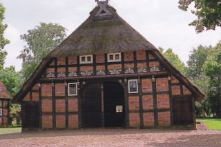 Vorderansicht Nauernhaus